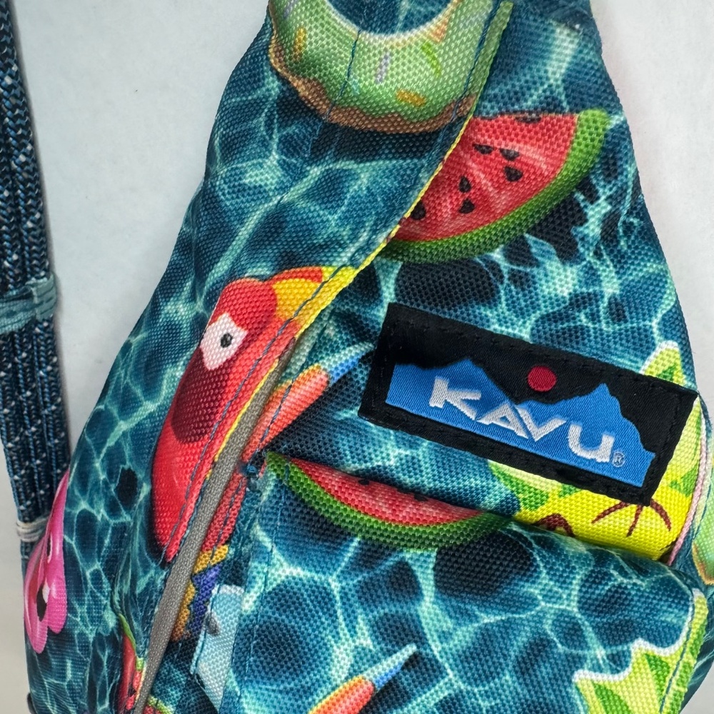 KAVU Rope Sling Float Riot Crossbody Bag/Compact/Lightweight - Picture 4 of 14